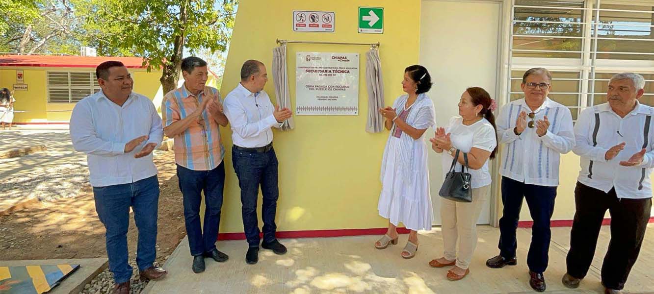 Foto: Entrega titular de INIFECH, infraestructura educativa en Palenque
